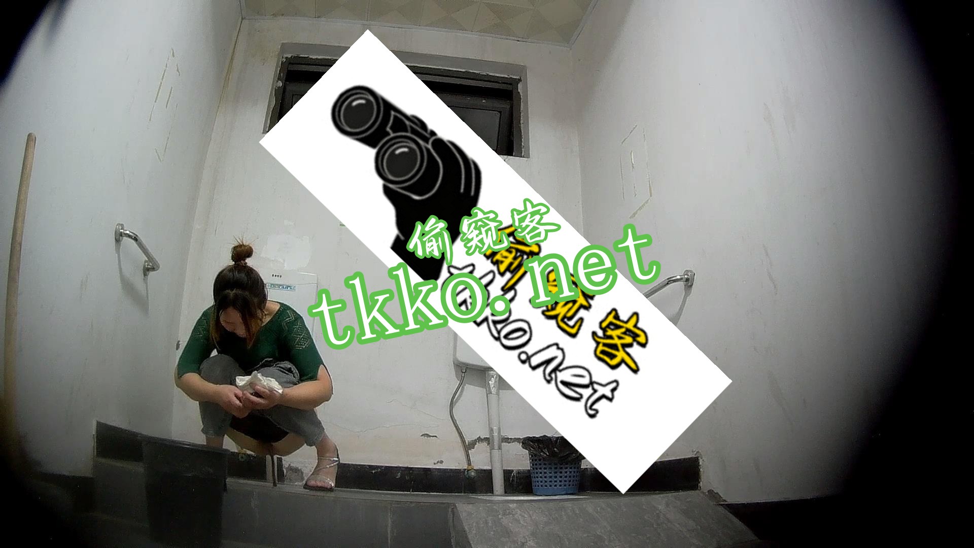 175043rvh3dbedh6pk98c9.jpg